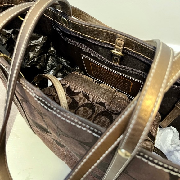 Coach Tote - Picture 2 of 3